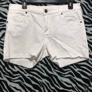 KUT Gidget White Jean Shorts sz 8 {181}